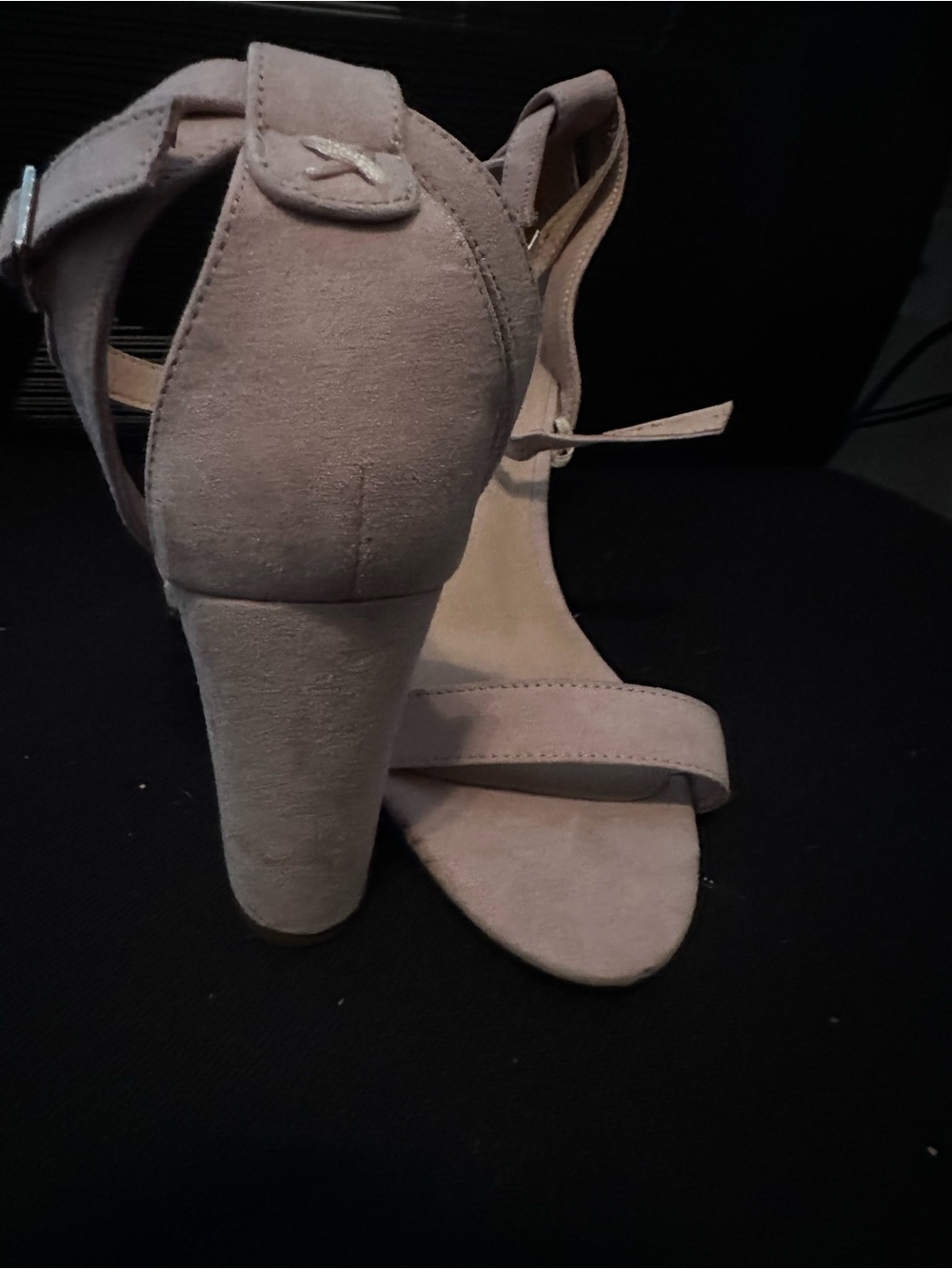 Pink heels - Picture 3 of 5